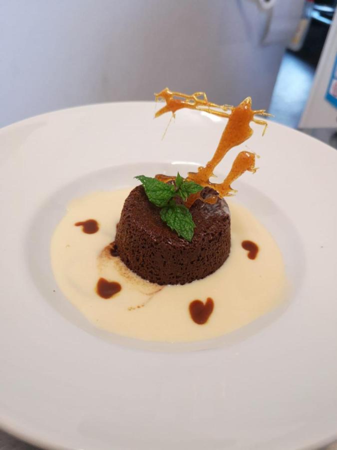 Hotel Restaurant Le Moulin De La Renne Adults Only Proche Zoo De Beauval Thesee Exterior photo