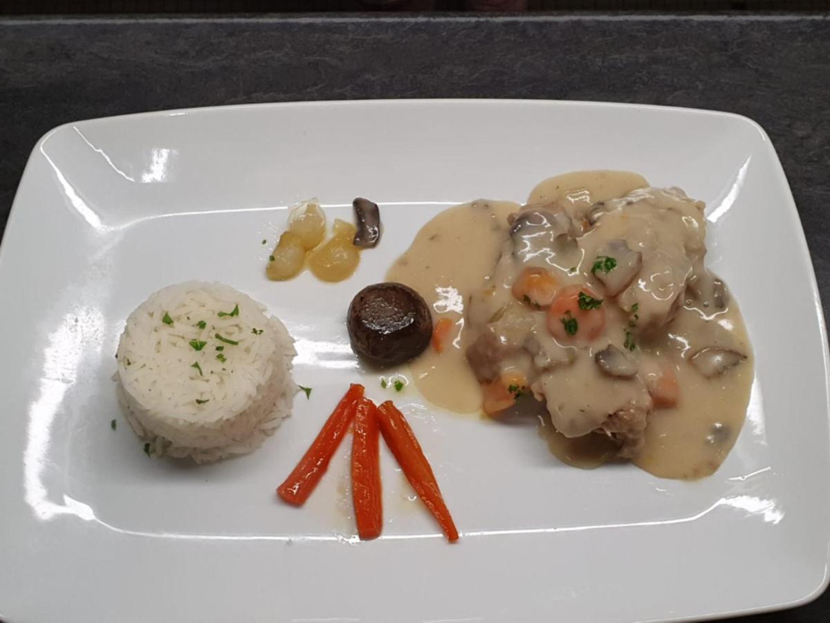 Hotel Restaurant Le Moulin De La Renne Adults Only Proche Zoo De Beauval Thesee Exterior photo