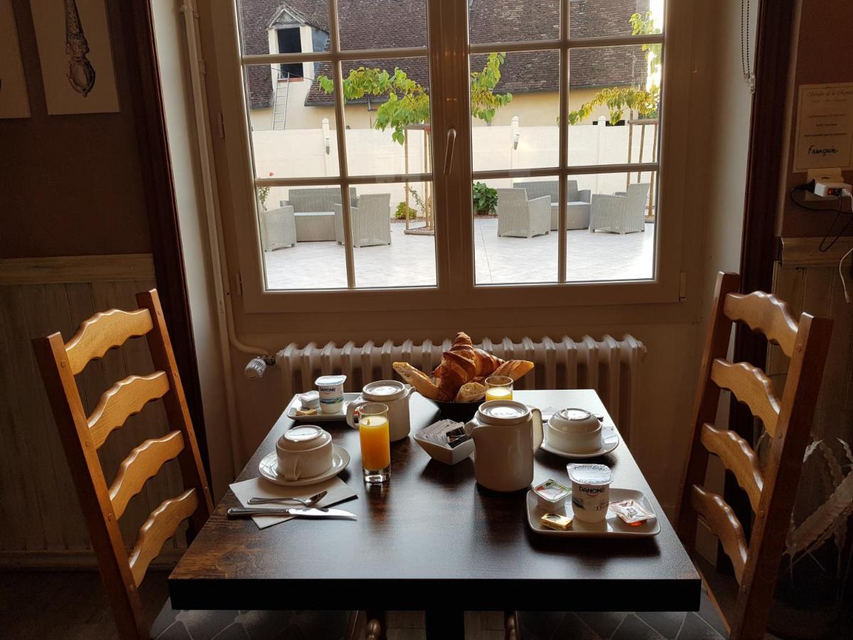 Hotel Restaurant Le Moulin De La Renne Adults Only Proche Zoo De Beauval Thesee Exterior photo