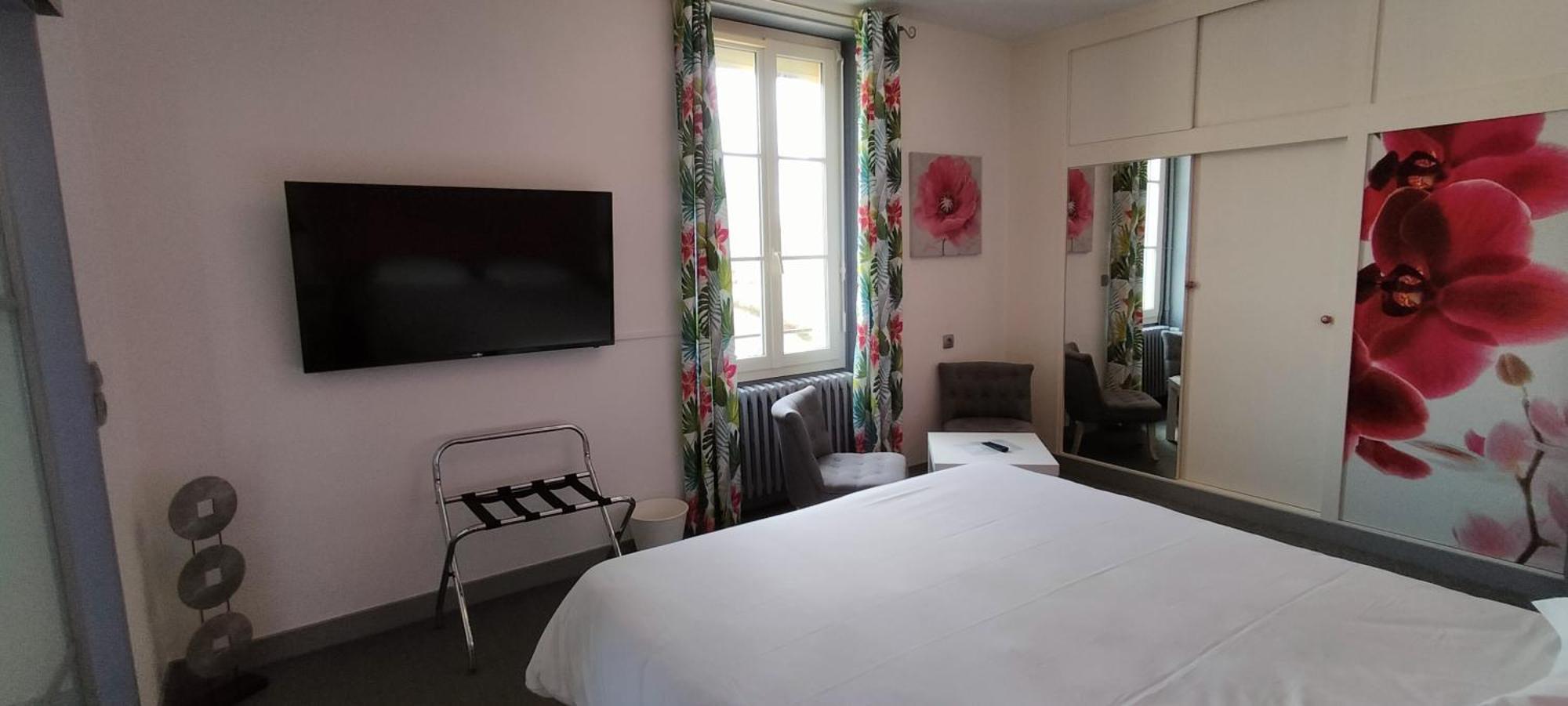 Hotel Restaurant Le Moulin De La Renne Adults Only Proche Zoo De Beauval Thesee Exterior photo