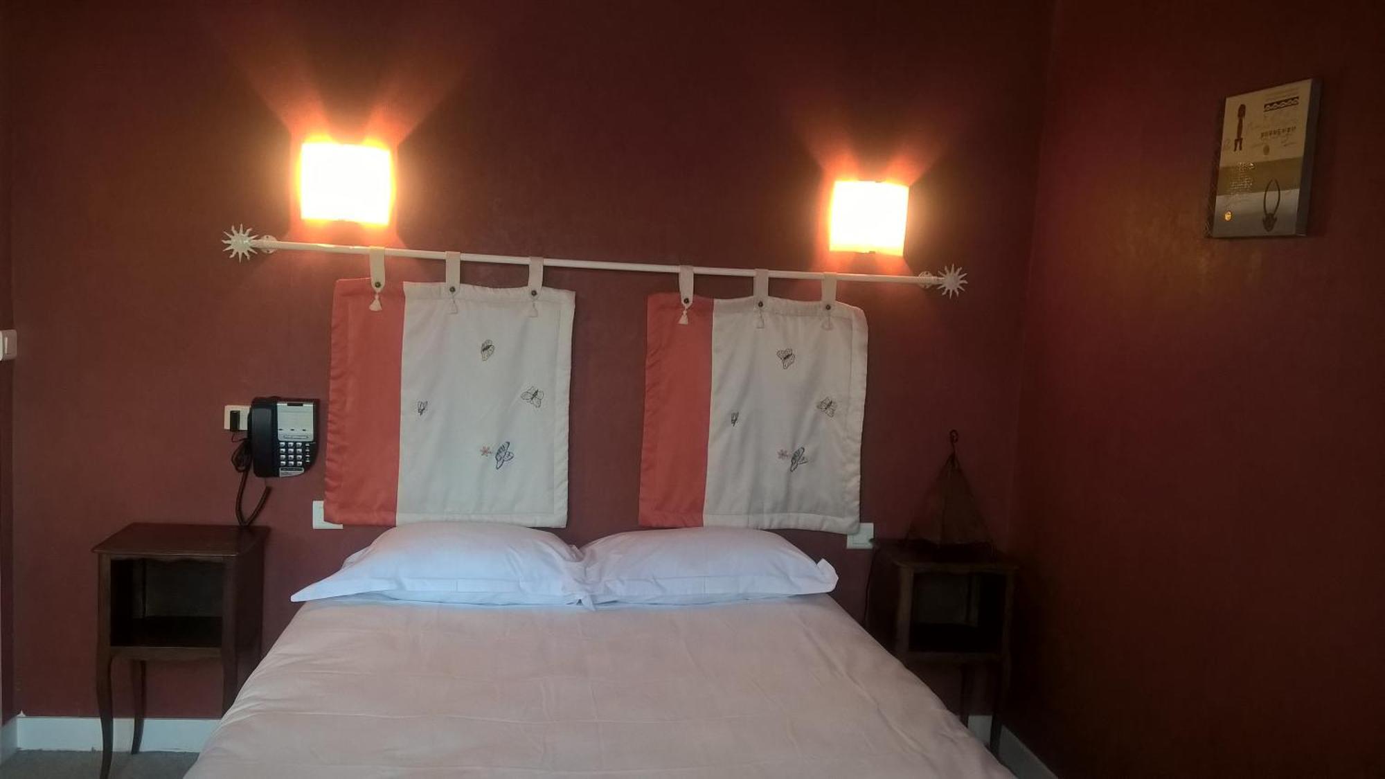 Hotel Restaurant Le Moulin De La Renne Adults Only Proche Zoo De Beauval Thesee Exterior photo