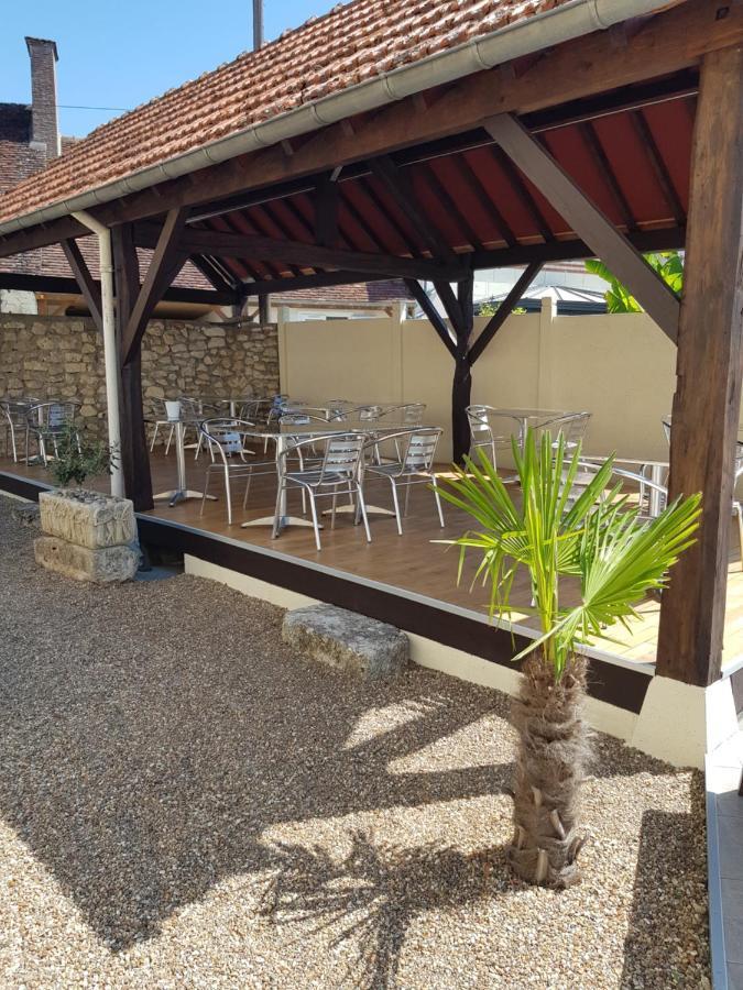 Hotel Restaurant Le Moulin De La Renne Adults Only Proche Zoo De Beauval Thesee Exterior photo